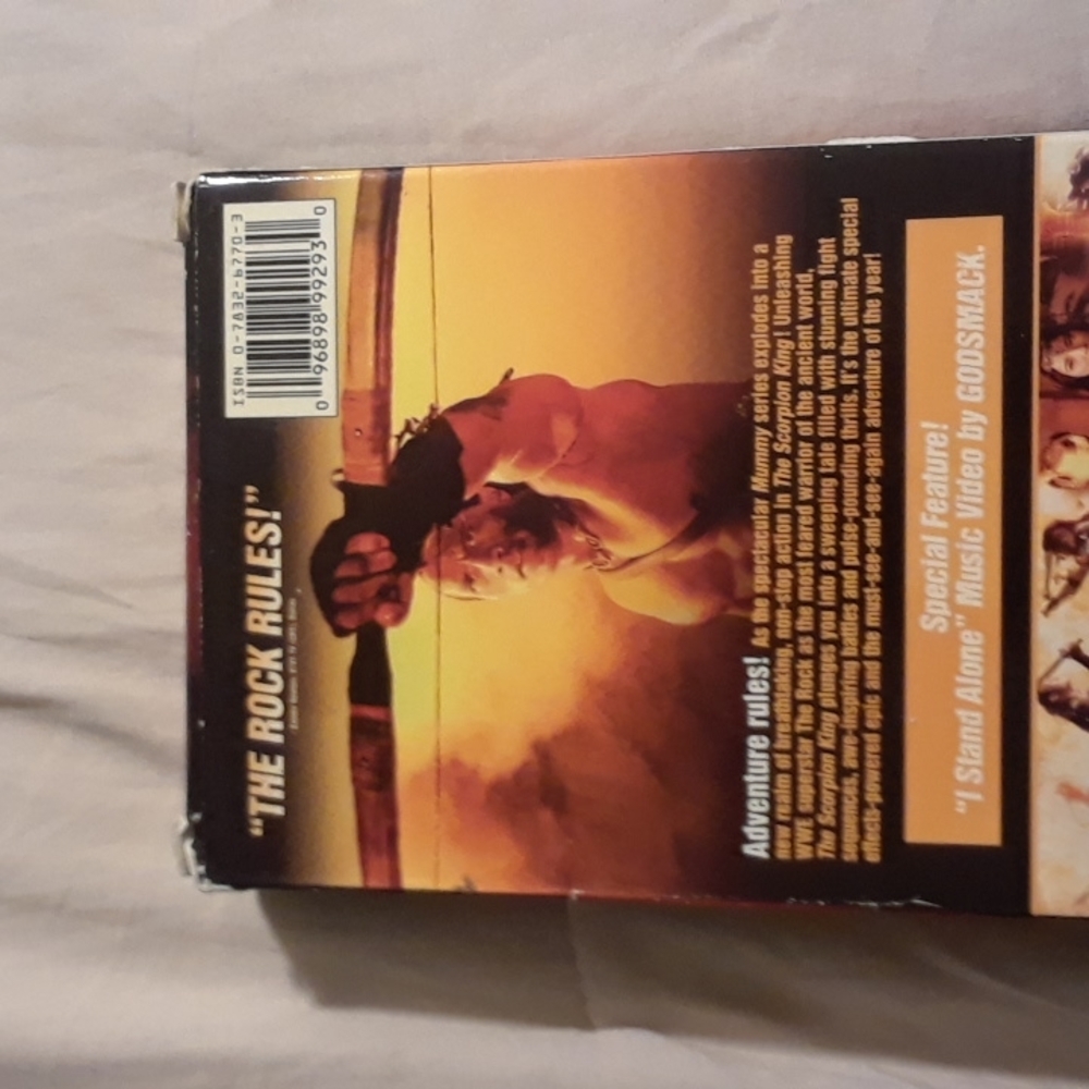 6/$15 The scorpion king Universal VHS video tape - Picture 5 of 7
